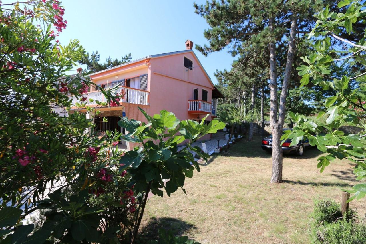 Apartments Vugrin Šilo Eksteriør bilde