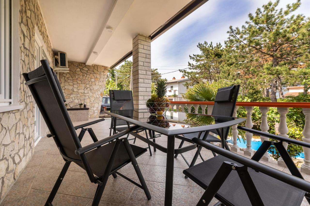Apartments Vugrin Šilo Eksteriør bilde